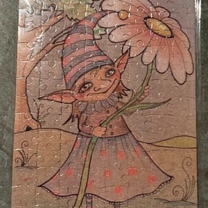 Hűtőmágnes puzzle - Tavaszi manólány, Otthon & Életmód, Konyhafelszerelés, tálalás, Konyhai dekoráció, Hűtőmágnes, Fotó, grafika, rajz, illusztráció, MESKA