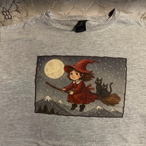 Egyedi tervezésű grafikával készült póló, számtalan változatban - Meska.hu