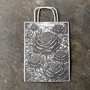 Ajándéktasak - Gótikus fekete rózsák, Otthon & Életmód, Papír, írószer, Ajándékozás kellékei, Ajándékzsák, csomagolás, Fotó, grafika, rajz, illusztráció, MESKA