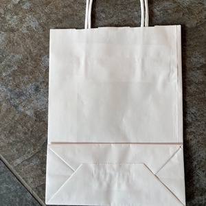 Ajándéktasak - Húsvéti nyuszi hölgy - otthon & életmód - papír, írószer - ajándékozás kellékei - ajándékzsák, csomagolás - Meska.hu