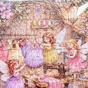 Hűtőmágnes puzzle - Tündérek ruhát készítenek - otthon & életmód - konyhafelszerelés, tálalás - konyhai dekoráció - hűtőmágnes - Meska.hu
