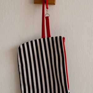 Nagy csíkos neszi, szütyő, táska, pelenkázótáska - piros -  - Meska.hu