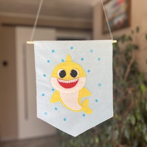 Baby shark ihlette filc fali kép, Otthon & Életmód, Babaszoba, gyerekszoba, Babaszoba dekoráció, Varrás, MESKA
