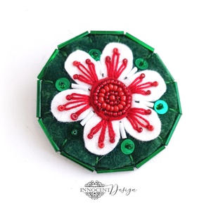 Kokárda virág - piros  - ékszer - kitűző és bross - Meska.hu