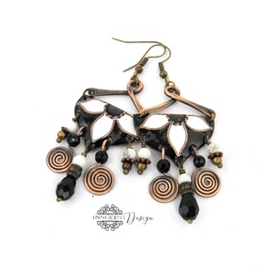 Büvellő - tűzzománc fülbevaló fekete-fehér - ékszer - fülbevaló - lógó fülbevaló - Meska.hu