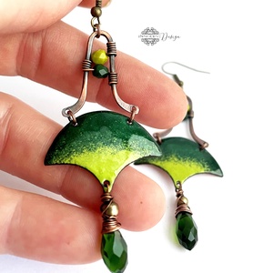 Szemira - tűzzománc-réz fülbevaló - zöld - ékszer - fülbevaló - lógó fülbevaló - Meska.hu