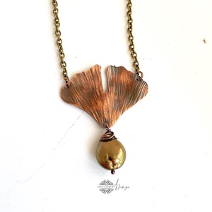 Ginko pearl- kovácsolt nyaklánc - ékszer - nyaklánc - medálos nyaklánc - Meska.hu