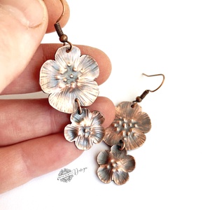 Gyöngy+virág - kovácsolt vörösréz fülbevaló - dupla  - ékszer - fülbevaló - lógó fülbevaló - Meska.hu