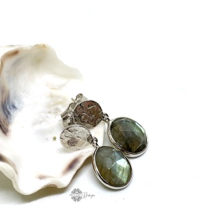 Ezüst fülbevaló labradorittal - ékszer - fülbevaló - lógó csepp fülbevaló - Meska.hu