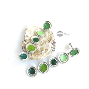 Gaudi - ezüst fülbevaló tűzzománccal - zöld - ékszer - fülbevaló - lógó fülbevaló - Meska.hu