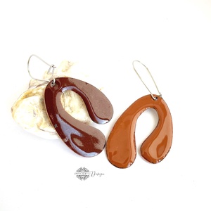 Amőba - színes tűzzománc fülbevaló- étcsokis karamell - ékszer - fülbevaló - lógó fülbevaló - Meska.hu