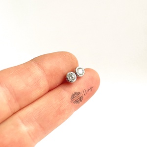 925 Ezüst bedugós fülbevaló cirkóniával, Ékszer, Fülbevaló, Pötty fülbevaló, Ötvös, MESKA