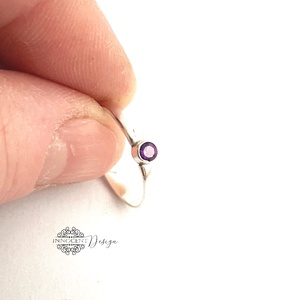 Foglalva Attilának - Ezüst gyűrű tokos foglalattal - ametiszttel 53-as - ékszer - gyűrű - szoliter gyűrű - Meska.hu