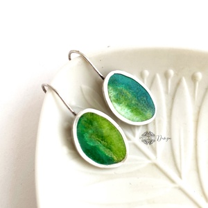 Grado -  ezüst fülbevaló tűzzománccal - zöld - ékszer - fülbevaló - lógó fülbevaló - Meska.hu