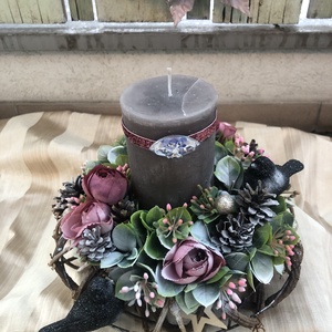 gyönyörű karácsonyi asztaldísz gyertyával, Karácsony, Karácsonyi lakásdekoráció, Ünnepi asztaldekoráció, Virágkötés, MESKA