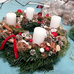 ADVENTI KOSZORÚ KÉSZÍTÉS VIRÁGKÖTŐVEL NOVEMBER 16. SZOMBAT:) - diy (csináld magad) - workshop & tanfolyam - Meska.hu