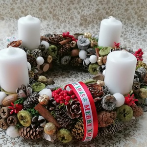 Adventi koszorú termésekkel, piros bogyókkal(több évig használható), Karácsony, Adventi díszek, Adventi koszorú, Virágkötés, MESKA