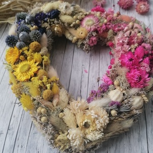 Szív alakú koszorú - otthon & életmód - dekoráció - ajtó- és ablak dekoráció - ajtódísz & kopogtató - Meska.hu