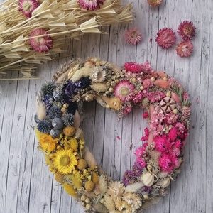 Szív alakú koszorú - otthon & életmód - dekoráció - ajtó- és ablak dekoráció - ajtódísz & kopogtató - Meska.hu