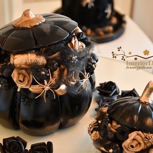 Arany-fekete halloweeni tök - Meska.hu