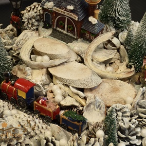 Hófödte vasútállomás asztali koszorú világítással - karácsony - adventi díszek - adventi gyertyadíszek és koszorúdíszek - Meska.hu