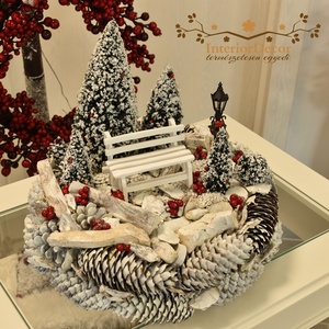 Nagyméretű téli életkép asztali koszorú világítással - Meska.hu