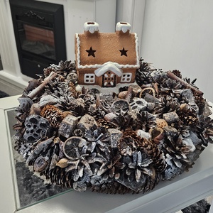 Világító kerámiaházas asztali koszorú - karácsony - adventi díszek - adventi gyertyadíszek és koszorúdíszek - Meska.hu