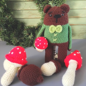 Bazsi a gombász medve -  - Meska.hu