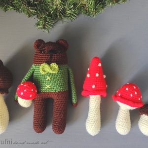 Bazsi a gombász medve -  - Meska.hu