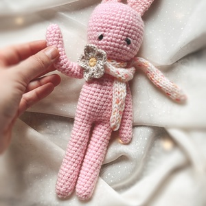 Bogyó a kisnyuszi / horgolt - amigurumi, Játék & Sport, Plüssállat & Játékfigura, Nyuszi, Baba-és bábkészítés, Horgolás, MESKA