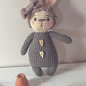 Szintike  / horgolt nyuszi - amigurumi, Játék & Sport, Plüssállat & Játékfigura, Nyuszi, Baba-és bábkészítés, Horgolás, MESKA