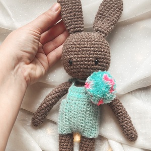 Lili a tündéri kisnyuszi / horgolt - amigurumi, Játék & Sport, Plüssállat & Játékfigura, Nyuszi, Baba-és bábkészítés, Horgolás, MESKA