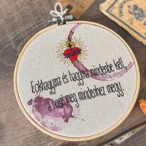 Fokhagyma és hagyma... / hímzett  fali dekoráció - otthon & életmód - dekoráció - fali és függő dekoráció - falra akasztható dekor - Meska.hu
