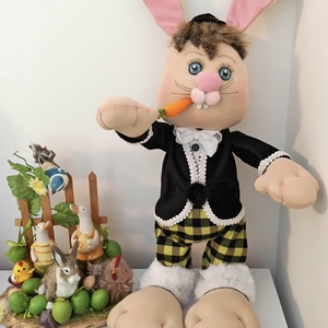 Kézzel készült egyedi drótvázas figura eladó. , Ünnepi díszek, dekorációk, Húsvéti díszek és dekorációk, Húsvéti asztaldíszek, , MESKA