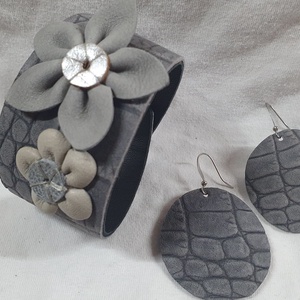 Silver flower - bőrkarkötő, fülbevaló - Meska.hu