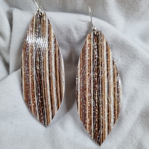 Bőrfülbevaló - silver, gold  - Meska.hu