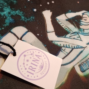 Lebegés egyedi grafikás kozmetikai táska - táska & tok - neszesszer - Meska.hu