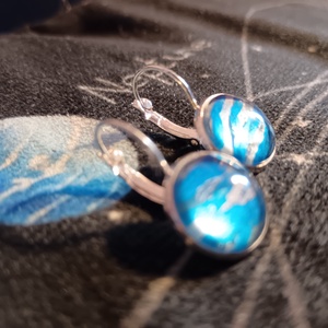 Neptunusz egyedi festett fülbevaló - ékszer - fülbevaló - lógós kerek fülbevaló - Meska.hu