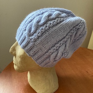 Csavart mintájú női kötött sapka - Meska.hu