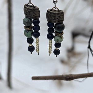 'KIMÉRA' kézműves fülbevaló lápisszal és afrikai türkizzel - ékszer - fülbevaló - lógó fülbevaló - Meska.hu