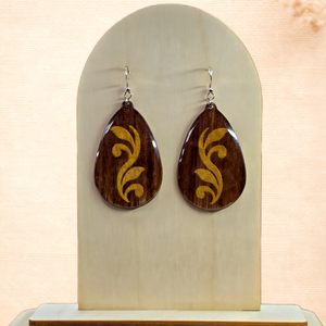 Aranyinda � kézzel készült diófa fülbevaló, Ékszer, Fülbevaló, Lógó csepp fülbevaló, Ékszerkészítés, Famegmunkálás, MESKA