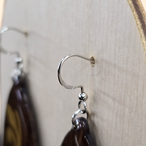 Aranyinda � kézzel készült diófa fülbevaló - ékszer - fülbevaló - lógó csepp fülbevaló - Meska.hu