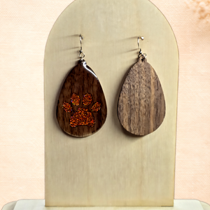 Csillogó Mancsnyom � kézzel készült fa fülbevaló - ékszer - fülbevaló - lógó csepp fülbevaló - Meska.hu