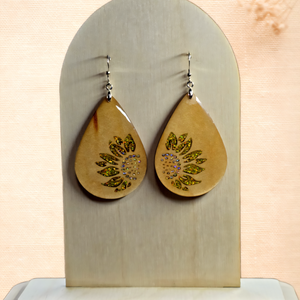 Kézzel készült hársfa fülbevaló - ékszer - fülbevaló - lógó csepp fülbevaló - Meska.hu