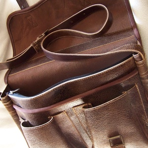 Klasszikus iskolatáska 3 -  - Meska.hu