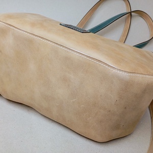 Kisebb mindentbele táska - drapp - táska & tok - kézitáska & válltáska - nagy pakolós táska - Meska.hu