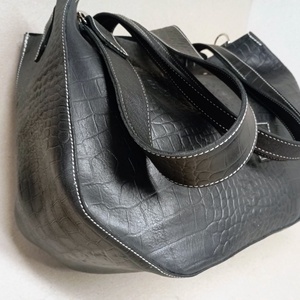 Mindentbele táska _ krokodilfekete - táska & tok - kézitáska & válltáska - nagy pakolós táska - Meska.hu