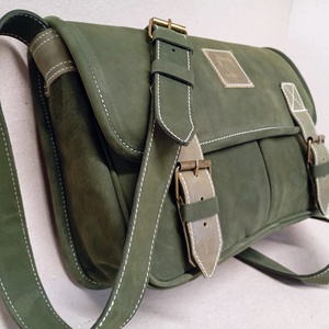 Kisebb kapkodó táska akár bringázni_khaki, Táska & Tok, Kézitáska & válltáska, Vállon átvethető táska, Bőrművesség, MESKA