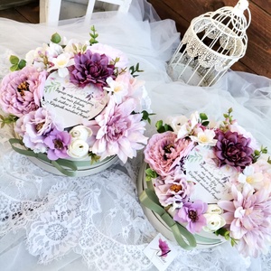 Szülőköszöntő ajándék, Édesanya virágbox, esküvő, Selyemvirág köszöntő - esküvő - emlék & ajándék - szülőköszöntő ajándék - Meska.hu