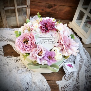Szülőköszöntő ajándék, Édesanya virágbox, esküvő, Selyemvirág köszöntő - esküvő - emlék & ajándék - szülőköszöntő ajándék - Meska.hu